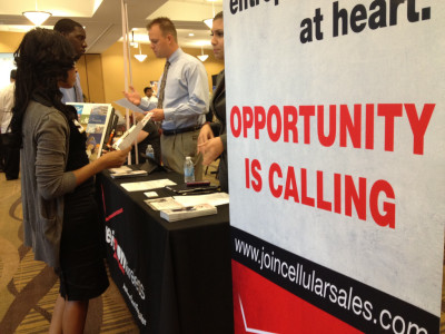 Valencia West Campus hosts job fair for upcoming graduates