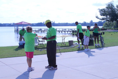 Casa de Puerto Rico hosts a 5k at Lake Baldwin for Latin Flag Day
