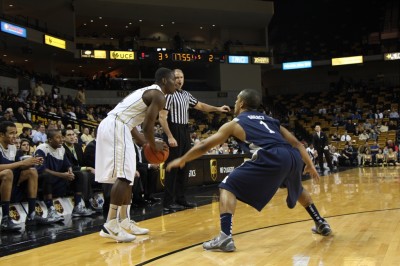 Knights easily defeat Owls 78-67, gain third conference win