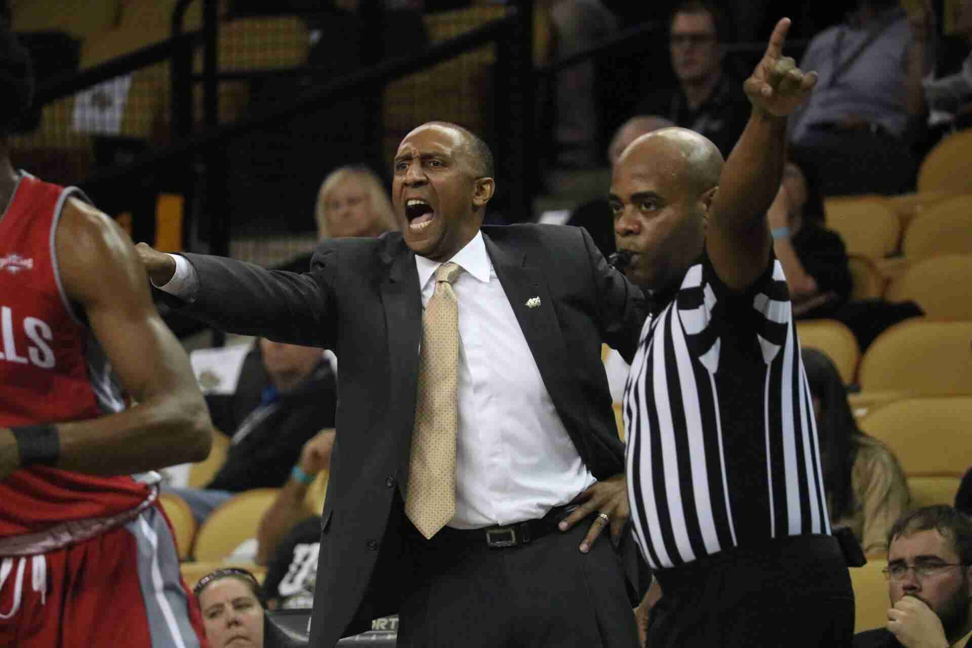 Johnny Dawkins got his first win as the head coach of the UCF Men's Basketball program on Monday with a victory over Nicholls State.
