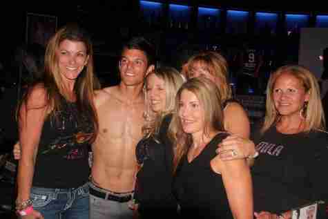 Orlando City SC players to model at Soccer and the City for charity